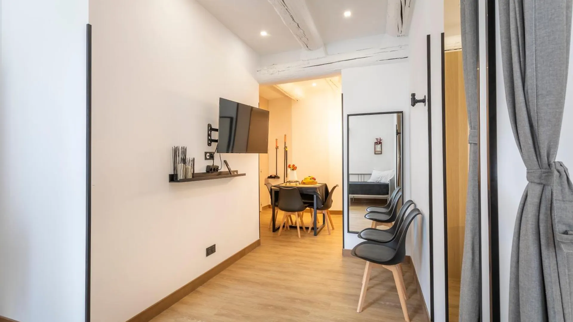 Adira Marseille Panier 2 Etoiles Apartment France