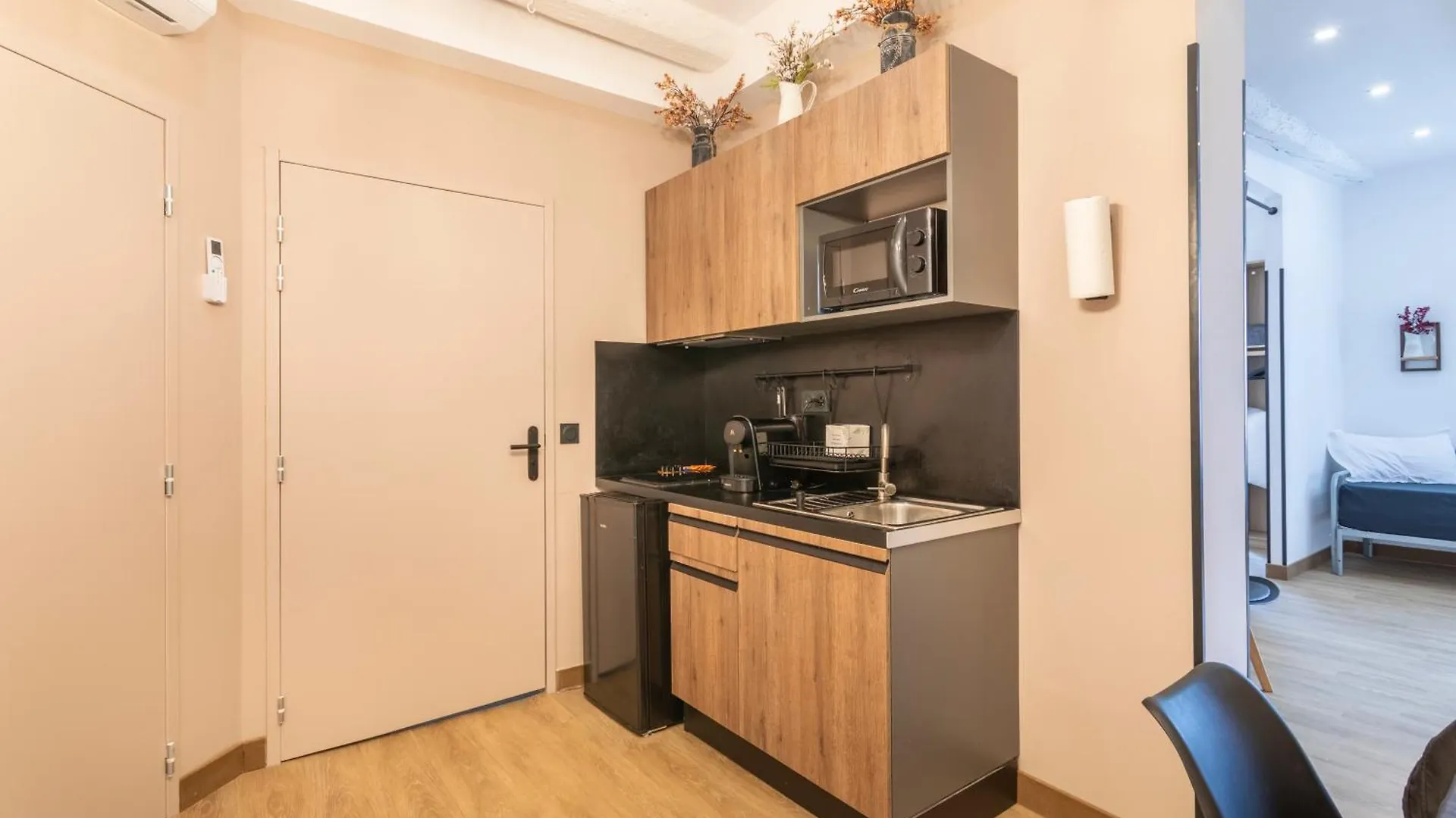 Adira Marseille Panier 2 Etoiles Apartment