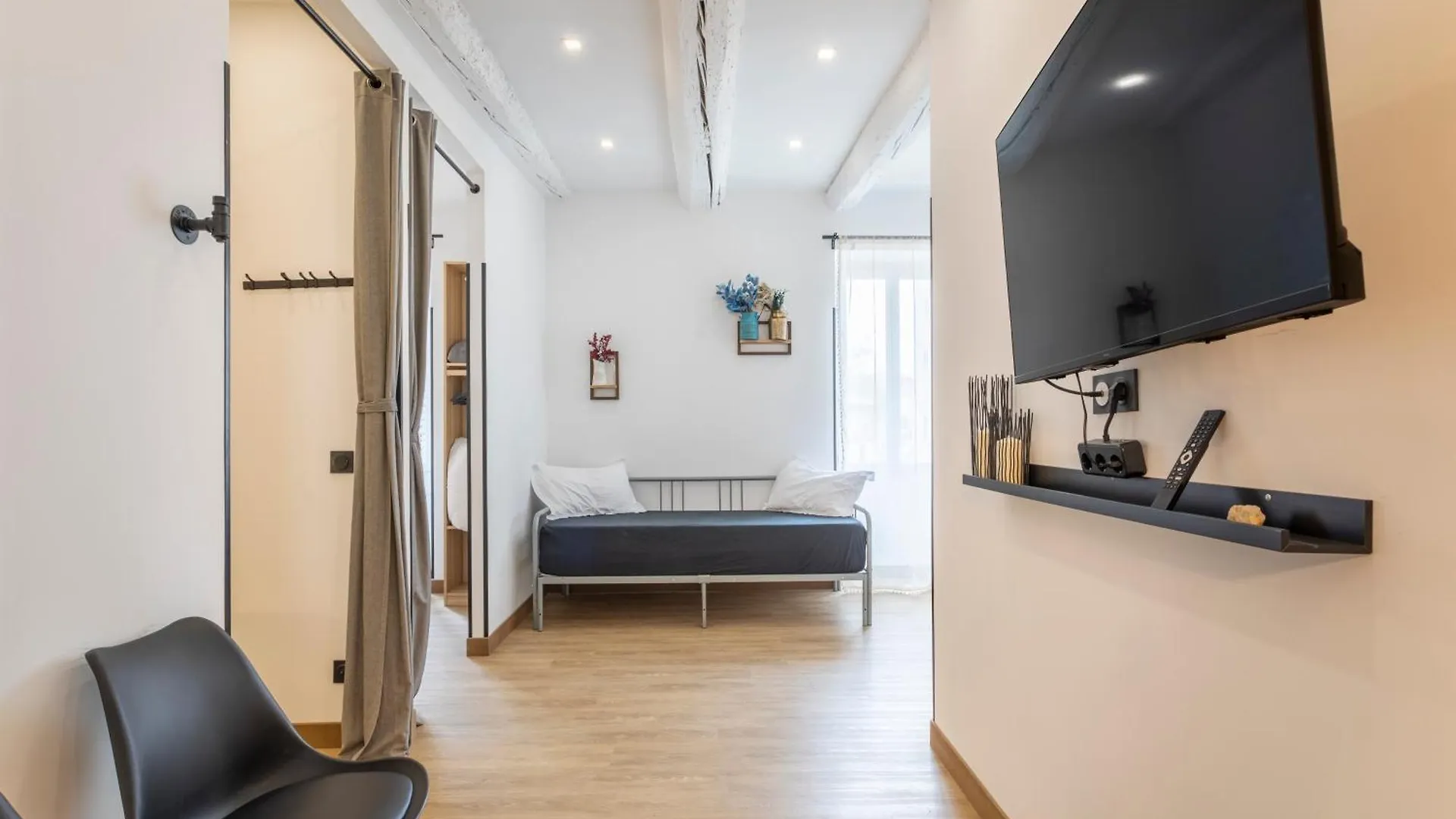 Adira Marseille Panier 2 Etoiles Apartment