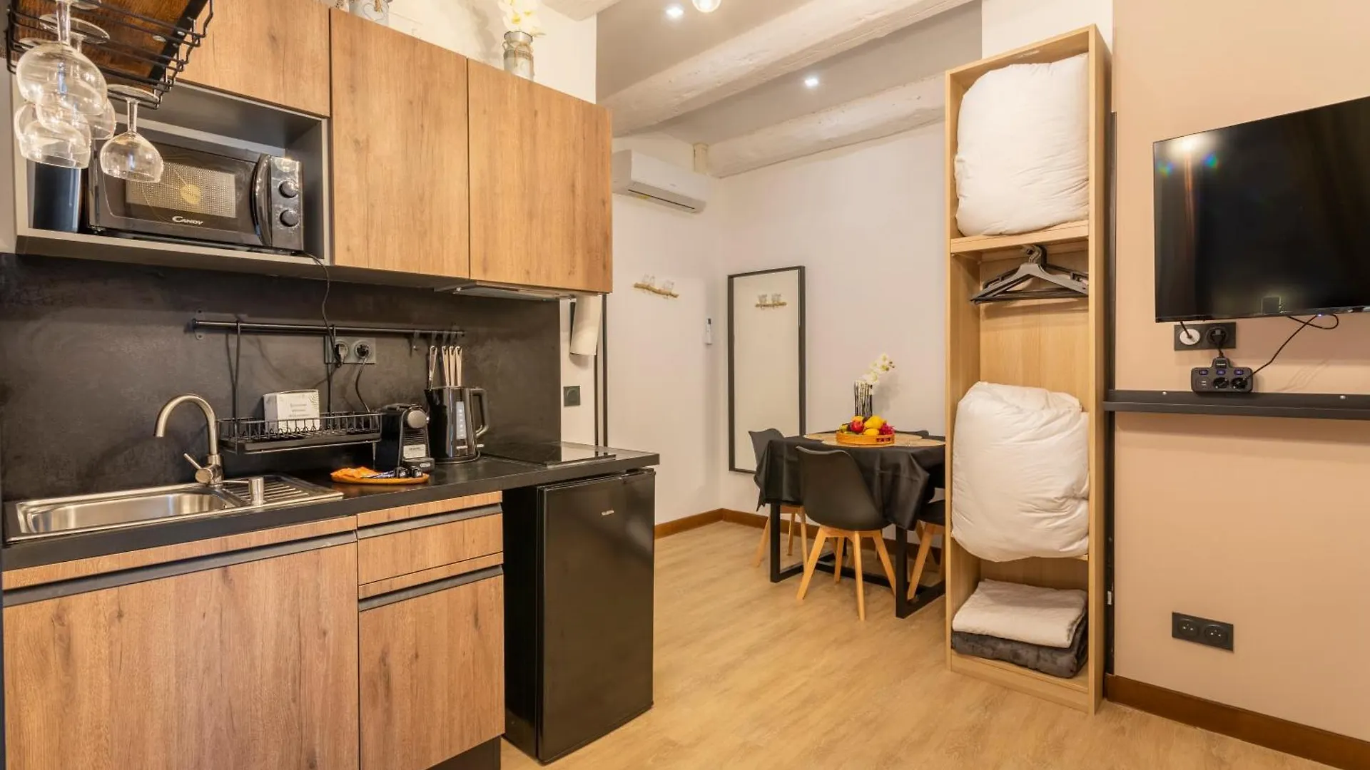 Adira Marseille Panier 2 Etoiles Apartment