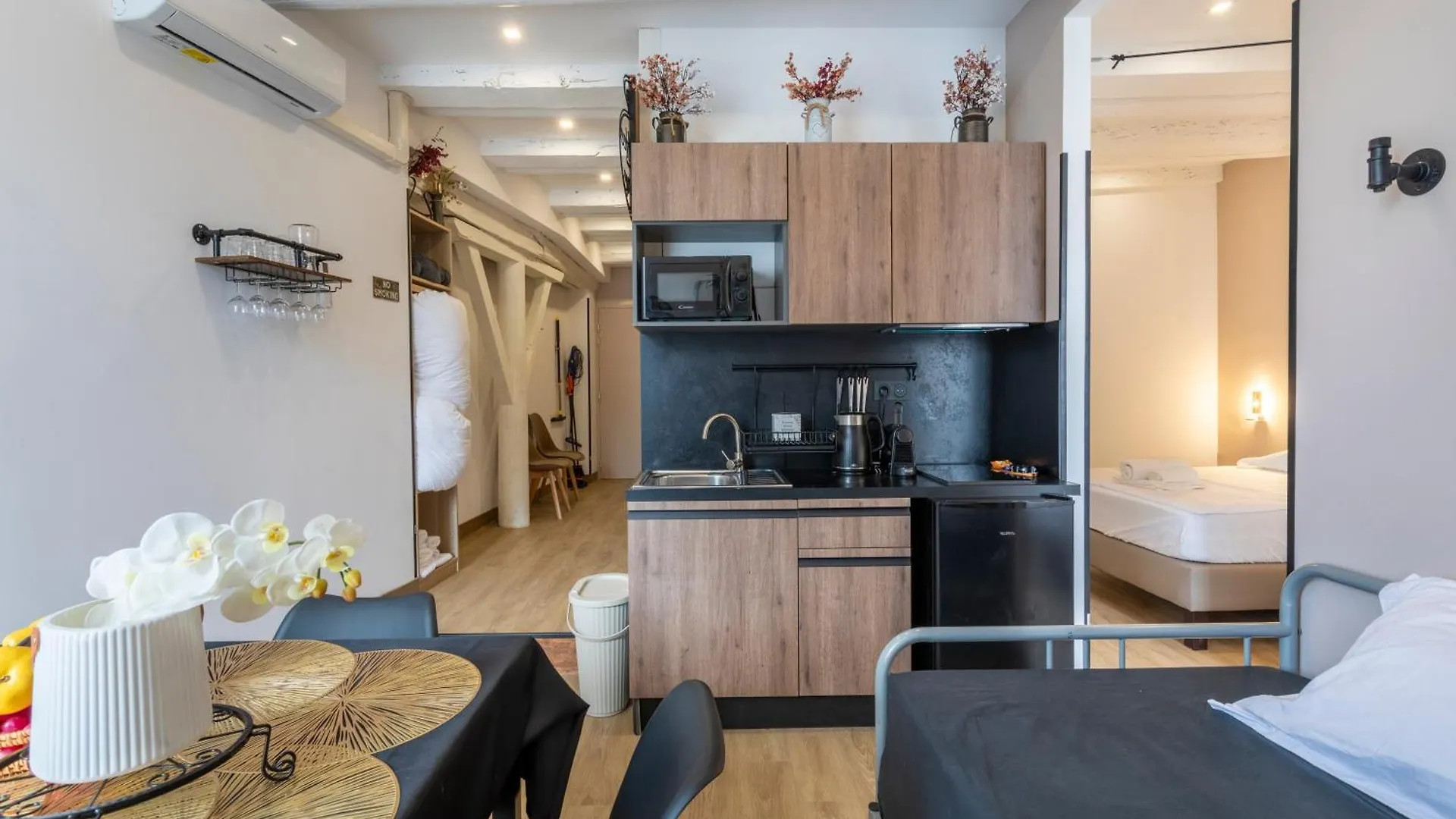 Adira Marseille Panier 2 Etoiles Apartment