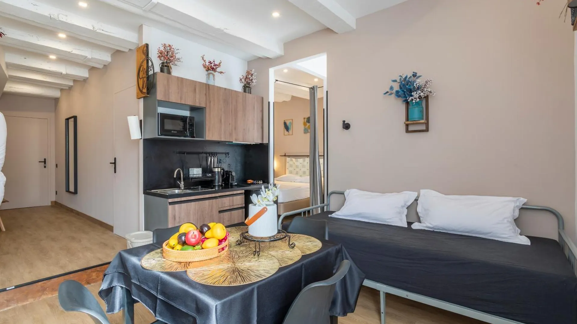 Adira Marseille Panier 2 Etoiles Apartment