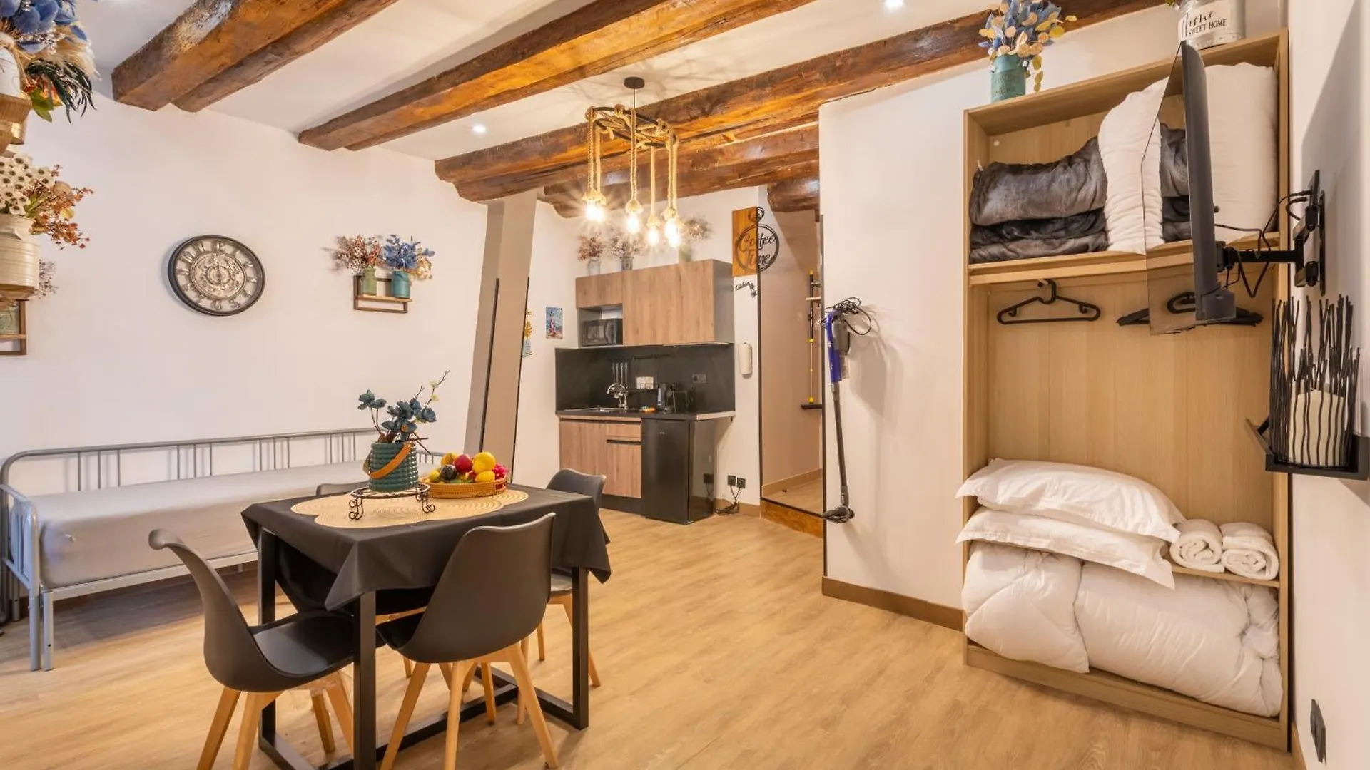 Adira Marseille Panier 2 Etoiles Apartment 0*,
